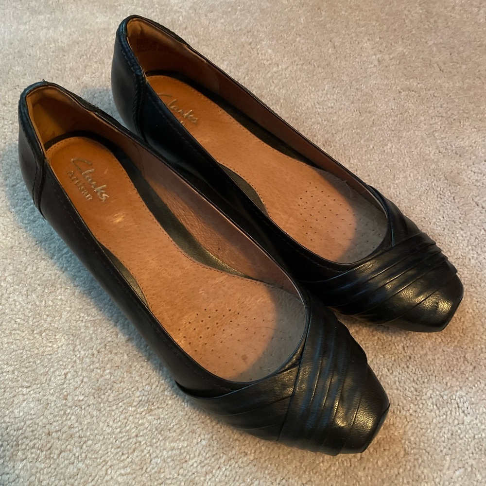 Clarks Black Leather Dress Shoes